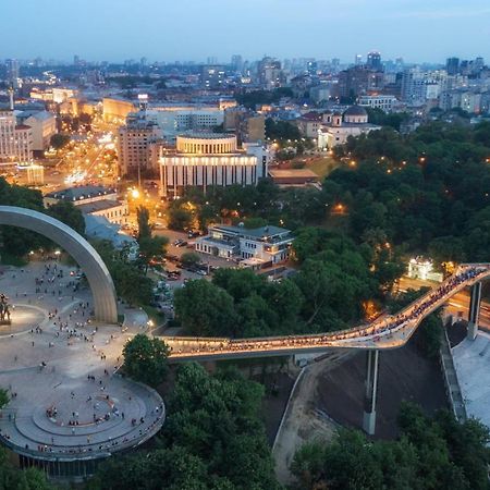 Апартаменты Центр Крещатик Kiev Bagian luar foto