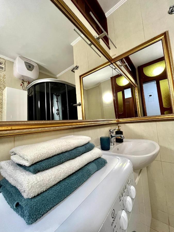 Апартаменты Центр Крещатик Kiev Bagian luar foto