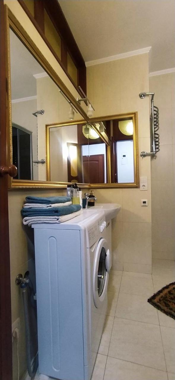 Апартаменты Центр Крещатик Kiev Bagian luar foto