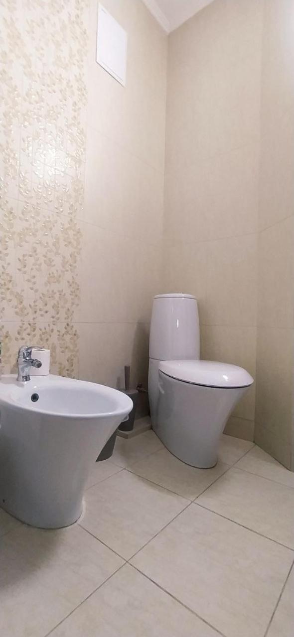 Апартаменты Центр Крещатик Kiev Bagian luar foto